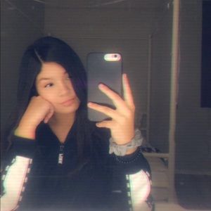 Meet your Posher, Ingrid